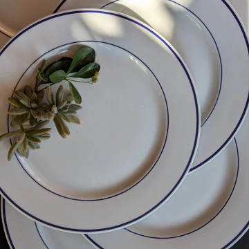 GUY DEGRENNE csíkos, porcelán lapostányérok (6 db)