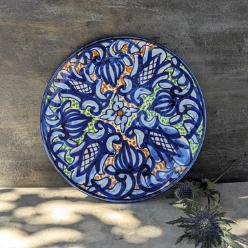 Enrique Crespo kézzel festett mediterrán kerámia tányér