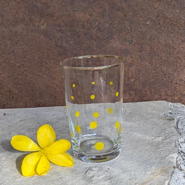 4 darabos pöttyös vizespohár készlet arany szegéllyel, sárga, piros, barna és kék pöttyökkel