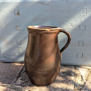 Barna mázas kerámia kancsó