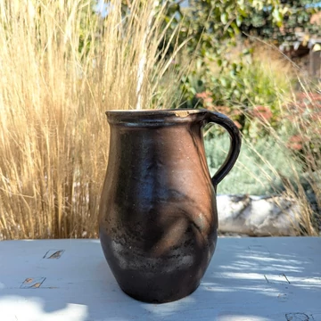 Barna mázas kerámia kancsó