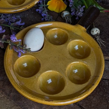 Mustársárga vintage kerámia csigasütő/tojástartó edény