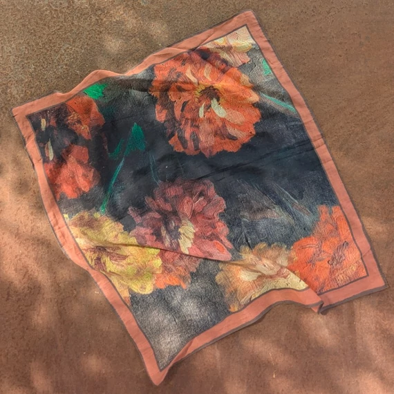 Rézvirágos pamut-selyem kendő – MIÉRT NOVEMBEr? kollekció