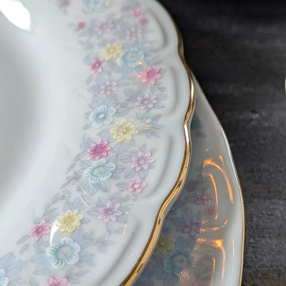 24 darabos porcelán étkészlet 