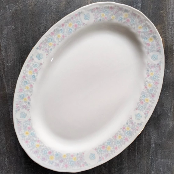 24 darabos porcelán étkészlet 