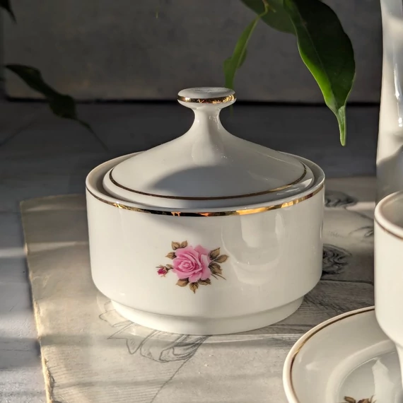 Hollóházi porcelán készlet kávézáshoz