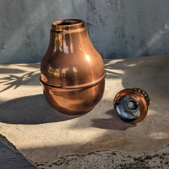 Tároló edény articsókás tetővel