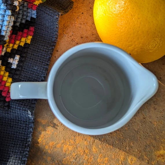 Alföldi Porcelán virágos tejkiöntő
