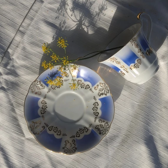 Kék-arany porcelán kávés/teás készlet