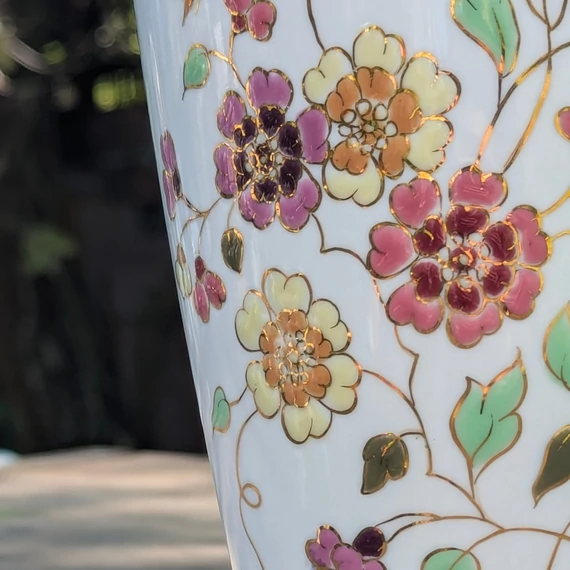 Pillangó mintás Zsolnay porcelán váza