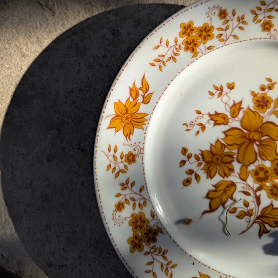 Alföldi Porcelán barna mintás kistányér