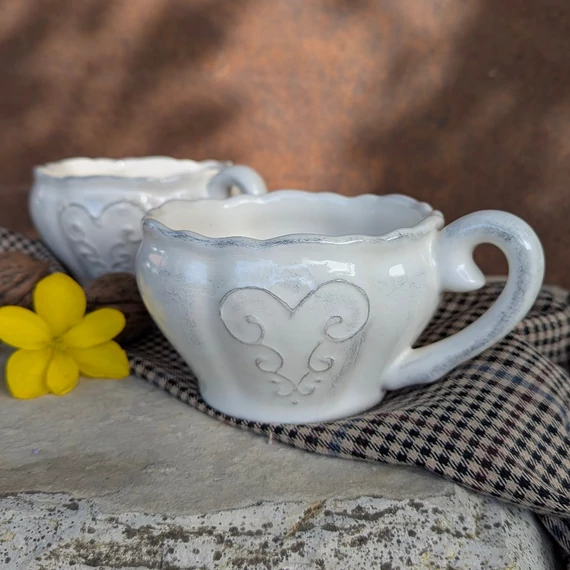 Romantikus, rusztikus Vanília Kerámia nagy bögre antikolt hatással