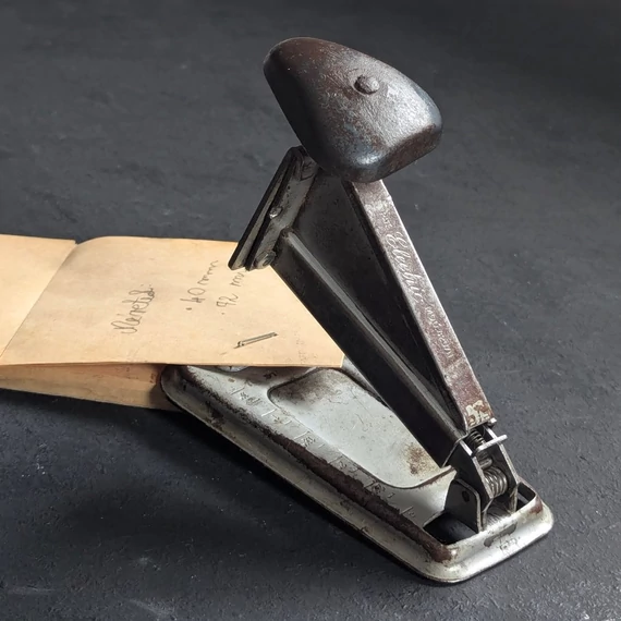 Vintage osztrák tűzőgép – Electic Mod 420/N