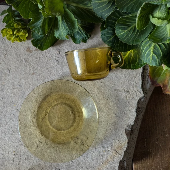 Vintage Pyrex borostyánszínű kávéskészlet (5 személyes)