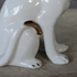 Fehér porcelán cica
