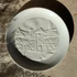Herendi litofán dísztányér – a Herendi Porcelánmanufaktúra épületével